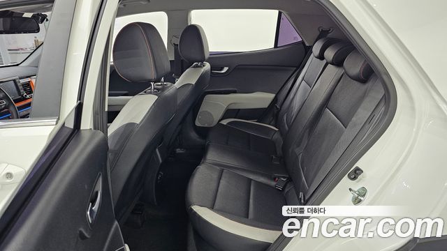 Kia Stonic 1.4 Prestige 2020 — фото 12