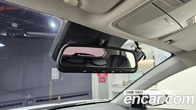 Kia Stonic 1.4 Prestige 2020 — фото 19