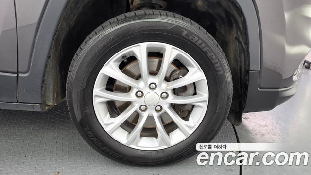 Jeep Cherokee (KL) 2.4 Longitude AWD 2019 — фото 21