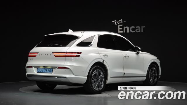 Genesis Electrified (GV70) e-AWD 2022 — фото 2