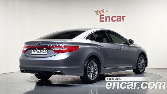Hyundai Grandeur (HG) HG240 Modern 2016 — фото 2