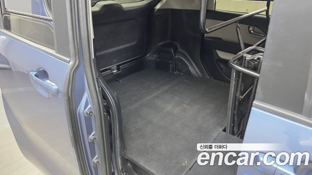 Kia Ray EV Van 1-Seater AIr 2024 — фото 11