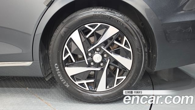 Hyundai Grandeur Hybrid (IG) Le Blanc 2023 — фото 21