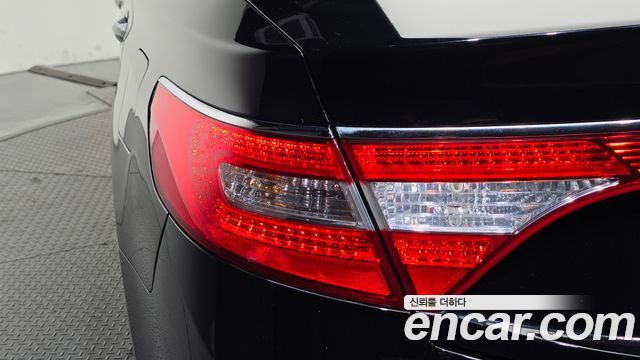 Hyundai Grandeur (HG) HG240 Luxury 2012 — фото 23