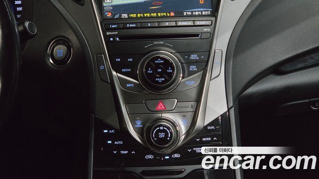 Hyundai Grandeur (HG) HG240 Luxury 2012 — фото 32