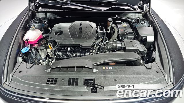 Hyundai Grandeur (GN7) 2,5 Gasoline 2WD Calligraphy 2023 — фото 6
