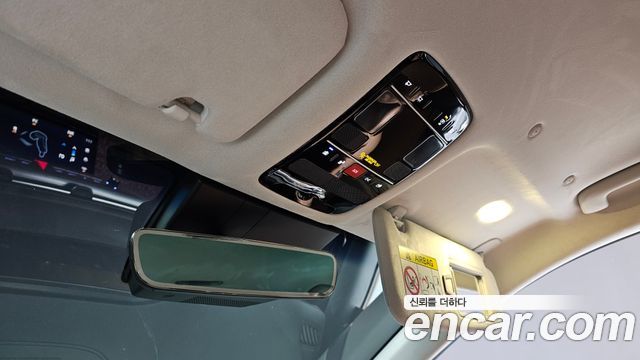 Hyundai Grandeur (GN7) 2,5 Gasoline 2WD Calligraphy 2023 — фото 30