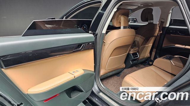 Hyundai Grandeur (GN7) 2,5 Gasoline 2WD Calligraphy 2023 — фото 32