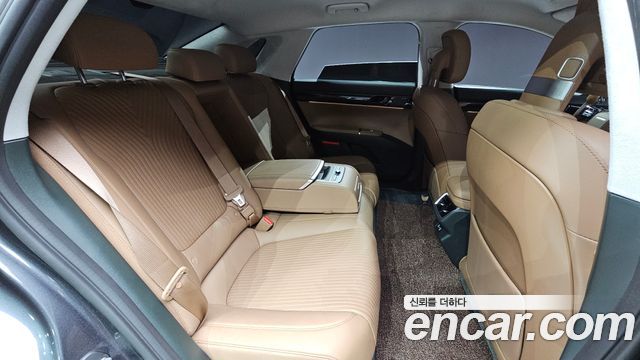 Hyundai Grandeur (GN7) 2,5 Gasoline 2WD Calligraphy 2023 — фото 34