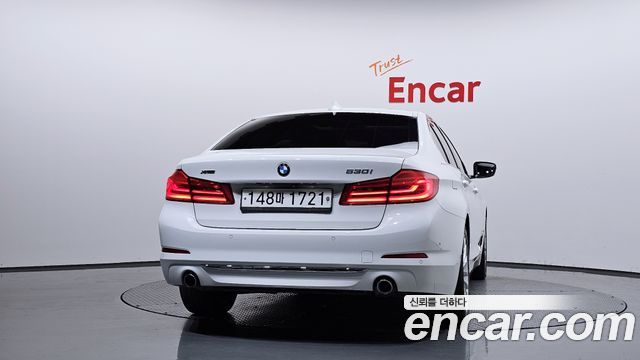 BMW 5 Series (G30) 530i xDrive Luxury Plus 2019 — фото 4