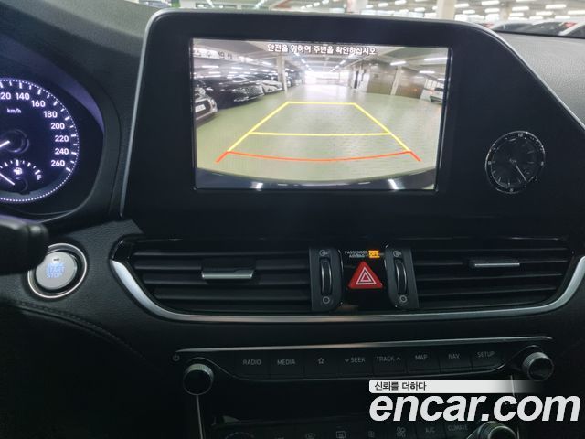 Hyundai Grandeur (IG) 2.4 Premium 2018 — фото 16