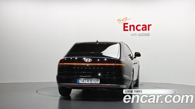Hyundai Grandeur (GN7) 2,5 Gasoline 2WD Exclusive 2025 — фото 4