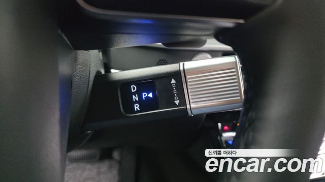 Hyundai Grandeur (GN7) 2,5 Gasoline 2WD Exclusive 2025 — фото 9