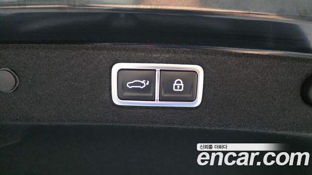 Hyundai Grandeur (GN7) 2,5 Gasoline 2WD Exclusive 2025 — фото 16
