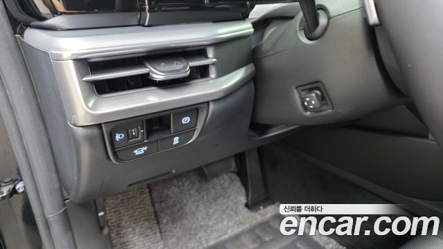 Hyundai Grandeur (GN7) 2,5 Gasoline 2WD Exclusive 2025 — фото 19