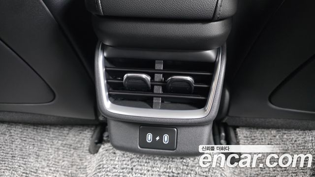 Hyundai Grandeur (GN7) 2,5 Gasoline 2WD Exclusive 2025 — фото 32