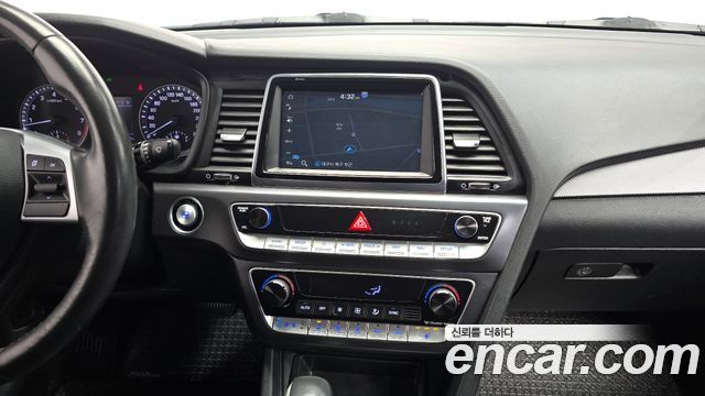 Hyundai Sonata New Rise LPI Taxi Premium 2020 — фото 13