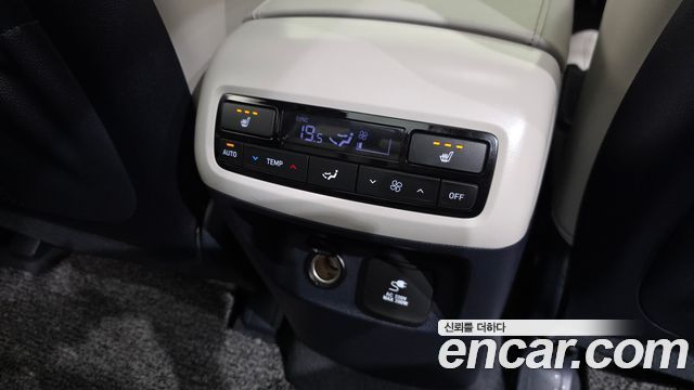 Hyundai Palisade Diesel 2.2 4WD Prestige 2021 — фото 18