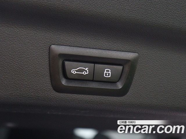 BMW X1 (U11) xDrive 20i M Sport 2024 — фото 6