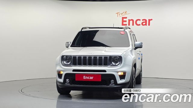 Jeep Renegade 1.3 Limited 2022 — фото 3