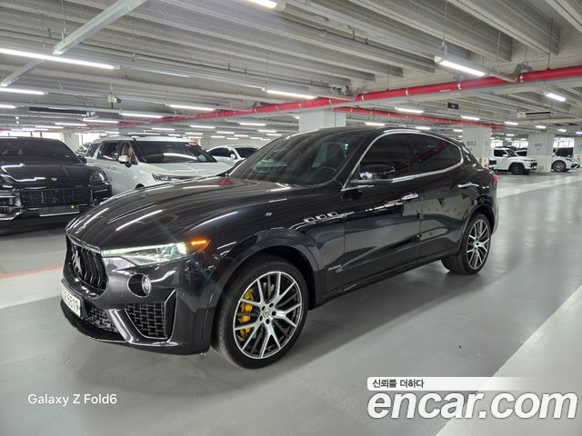 Maserati Levante 3.0 S AWD GranSport 2020 — фото 2