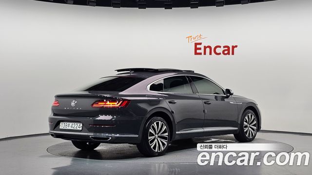 Volkswagen Arteon 2.0 TDI Premium 2019 — фото 2