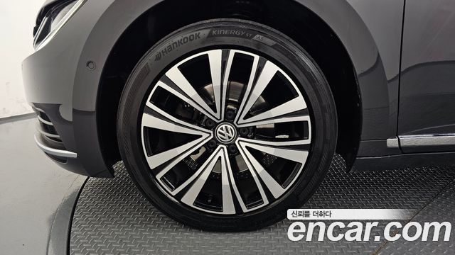 Volkswagen Arteon 2.0 TDI Premium 2019 — фото 5