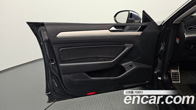 Volkswagen Arteon 2.0 TDI Premium 2019 — фото 24