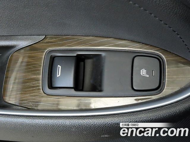 Chevrolet Malibu 1.3 Turbo Premier 2019 — фото 17