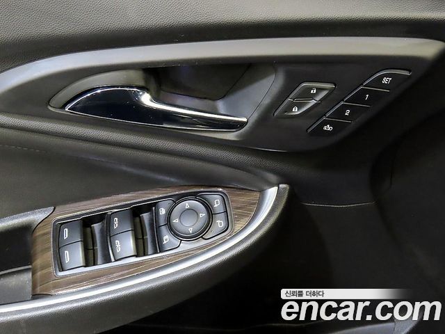 Chevrolet Malibu 1.3 Turbo Premier 2019 — фото 18