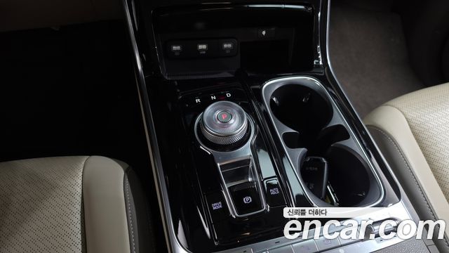 Kia Carnival (IV) Diesel 9-Seater Hi-Limousine Signature 2023 — фото 9