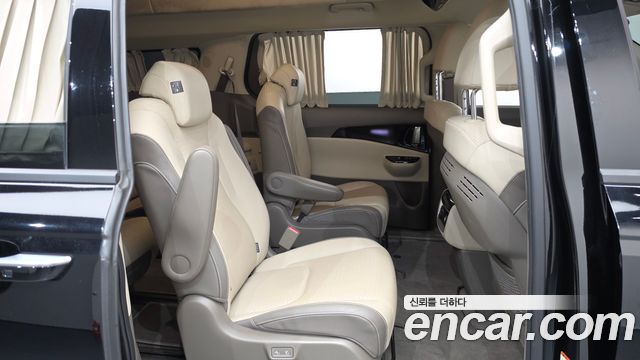 Kia Carnival (IV) Diesel 9-Seater Hi-Limousine Signature 2023 — фото 11