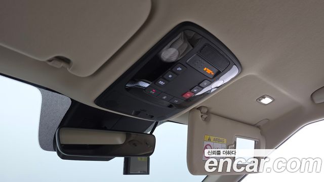 Kia Carnival (IV) Diesel 9-Seater Hi-Limousine Signature 2023 — фото 27