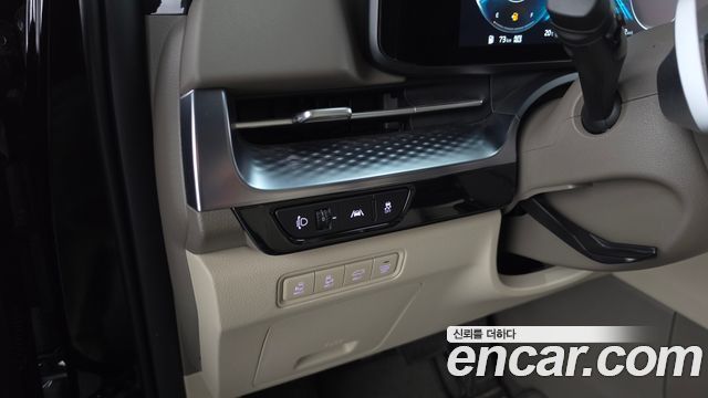 Kia Carnival (IV) Diesel 9-Seater Hi-Limousine Signature 2023 — фото 28