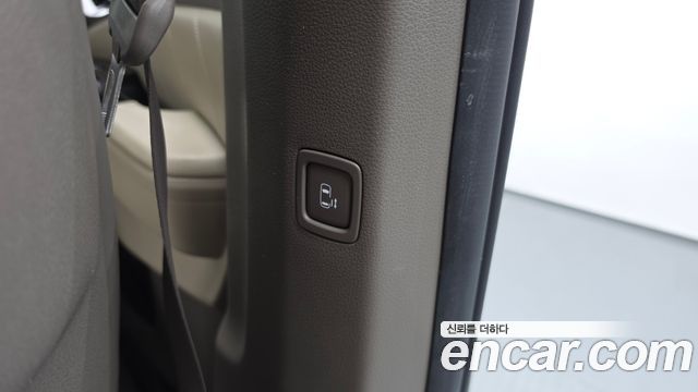 Kia Carnival (IV) Diesel 9-Seater Hi-Limousine Signature 2023 — фото 33
