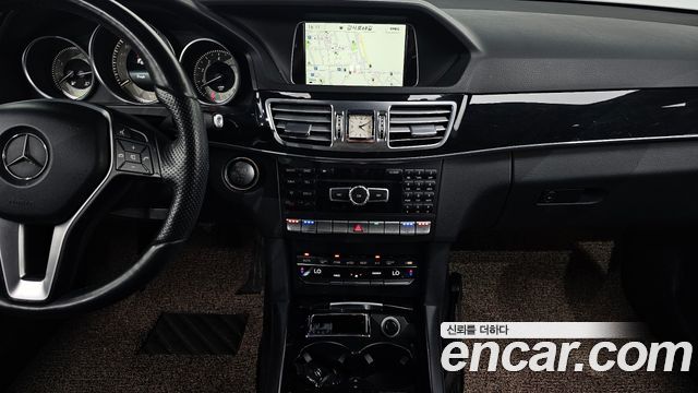 Mercedes-Benz E-Class (W212) E350 4MATIC Avantgarde 2014 — фото 14