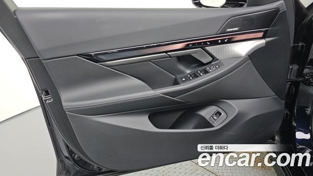 BMW 5 Series (G60) 520i M Sport 2025 — фото 30
