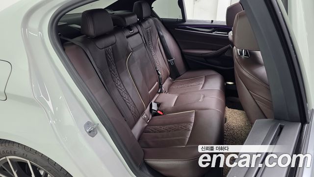 BMW 5 Series (G30) 530i M Sport Package 2023 — фото 11