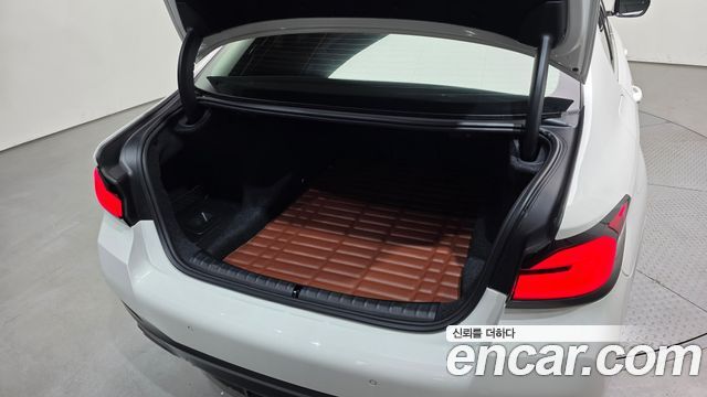 BMW 5 Series (G30) 530i M Sport Package 2023 — фото 32