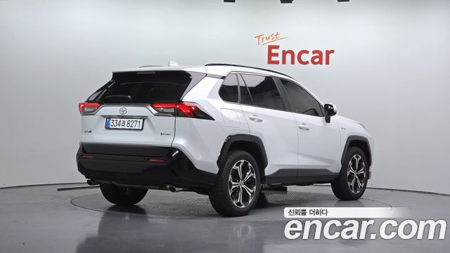 Toyota RAV4 (V) 2.5 4WD PHEV XSE 2025 — фото 2