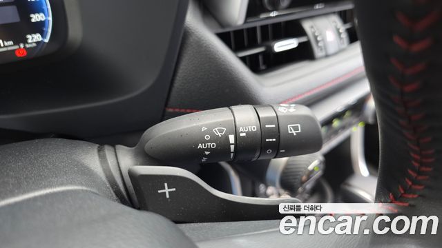 Toyota RAV4 (V) 2.5 4WD PHEV XSE 2025 — фото 27