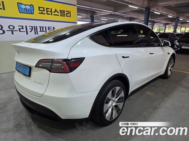Tesla Model Y Long Range AWD 2022 — фото 6