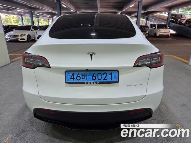 Tesla Model Y Long Range AWD 2022 — фото 7