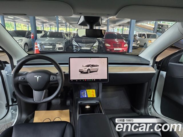 Tesla Model Y Long Range AWD 2022 — фото 10