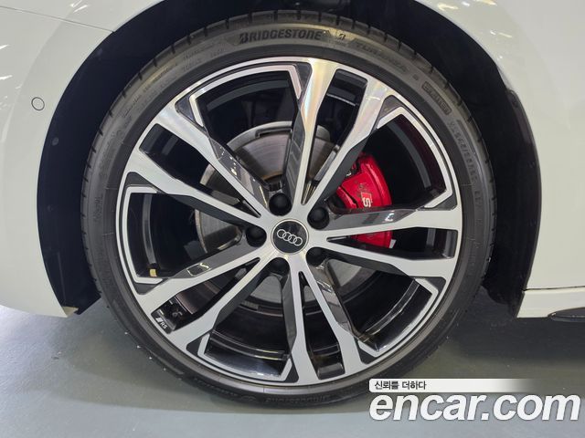 Audi A5 (B10) 40 TFSI Quattro S Line Black Edition 2025 — фото 5