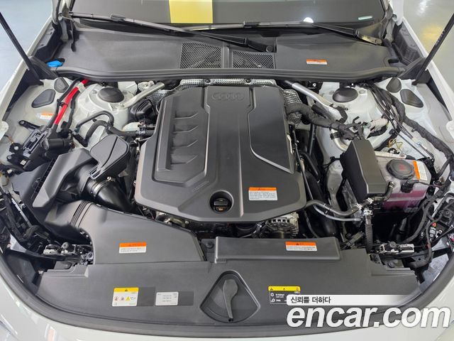 Audi A5 (B10) 40 TFSI Quattro S Line Black Edition 2025 — фото 6