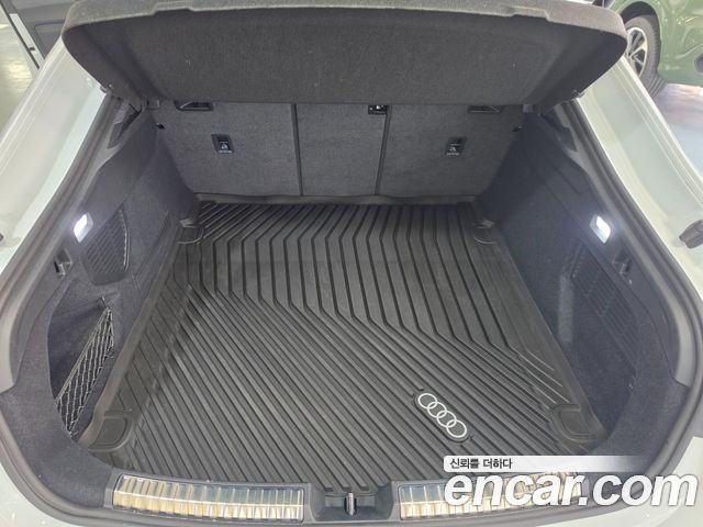 Audi A5 (B10) 40 TFSI Quattro S Line Black Edition 2025 — фото 19