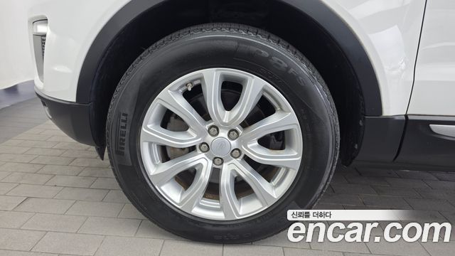 Land Rover Range Rover Evoque 2.0 TD4 SE 2016 — фото 5