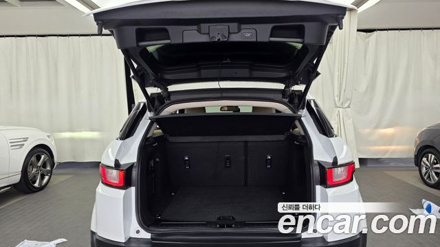 Land Rover Range Rover Evoque 2.0 TD4 SE 2016 — фото 20