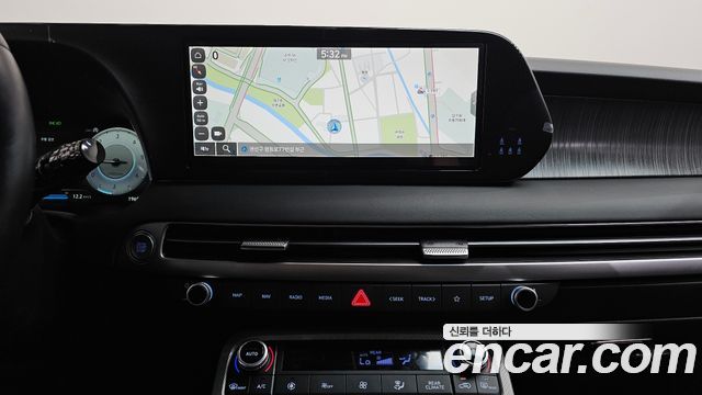 Hyundai Palisade Diesel 2.2 2WD Le Blanc 2024 — фото 13